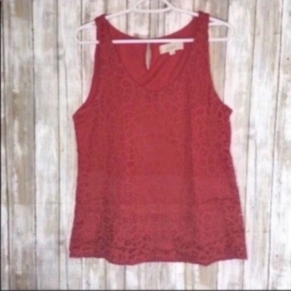 Loft Laser Cut Sleeveless Blouse - Picture 4 of 4